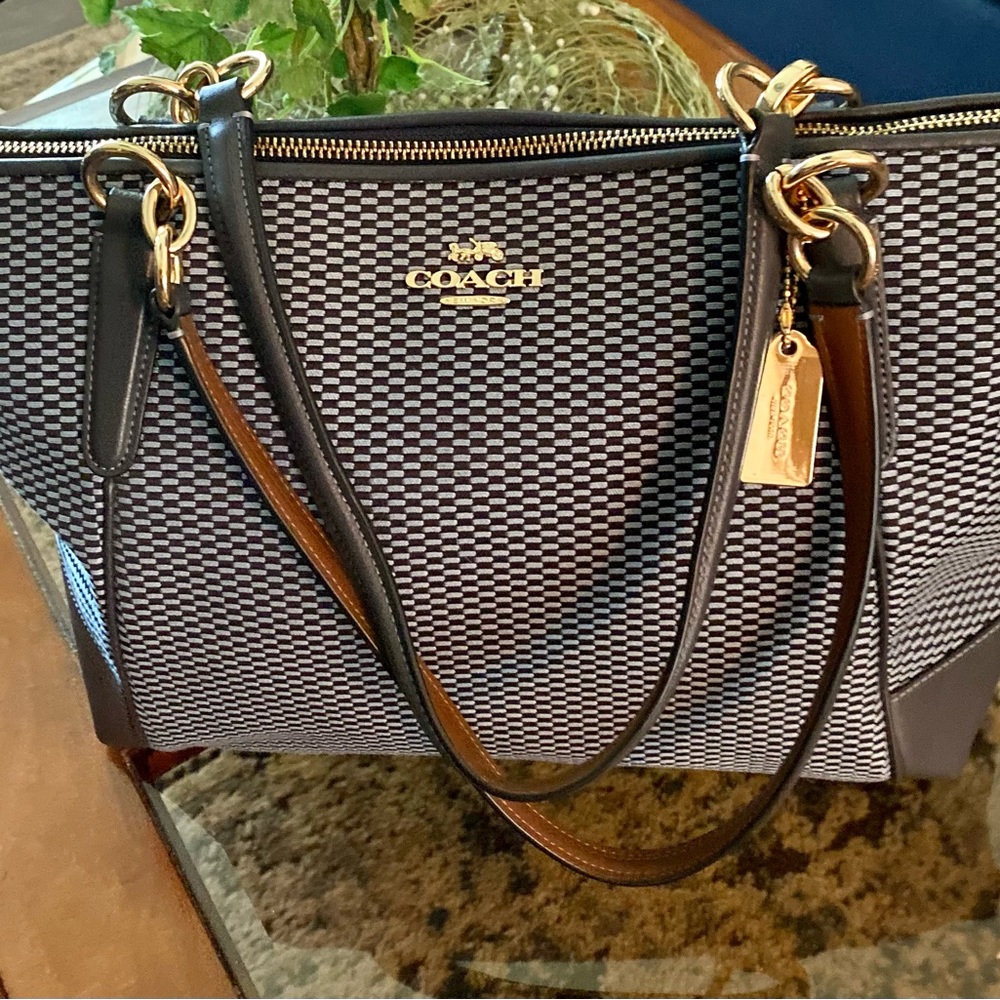 Coach  Tote Bag With Gold Hardware & New Gold Hangtag